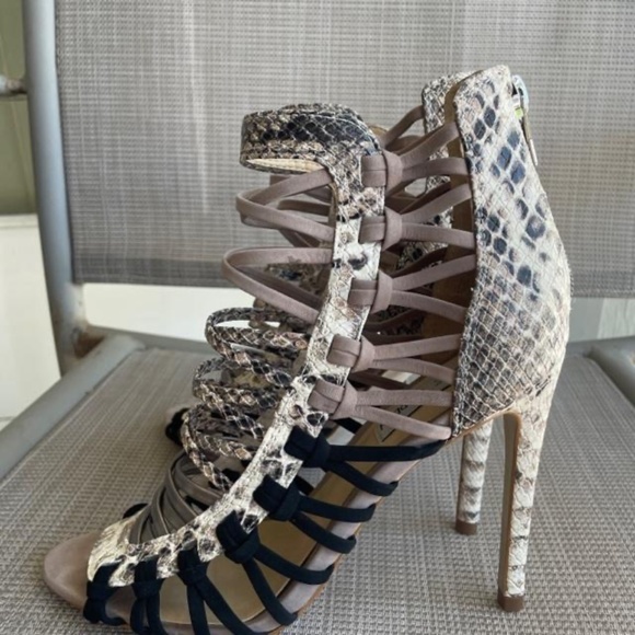 STEVE MADDEN Sleik Snake Heels - Picture 2 of 10